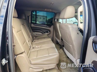 Zdjęcie 11 z 13 samochodu: 2018 CHEVROLET SUBURBAN K1500 LT VIN:1GNSKHKC9JR341068 - miniatura