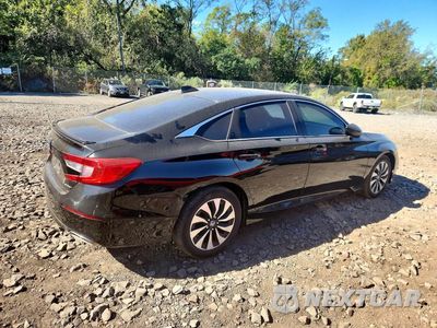 Trzecie zdjęcie samochodu z tyłu: 2019 HONDA ACCORD SPORT VIN:1HGCV1F31KA099626 - miniatura