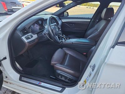 Zdjęcie 7 z 12 samochodu: 2016 BMW 550 XI VIN:WBAKP9C54GG587432 - miniatura