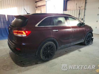 Trzecie zdjęcie samochodu z tyłu: 2019 KIA SORENTO S V6 VIN:5XYPGDA55KG584176 - miniatura