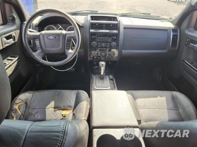 Zdjęcie 8 z 13 samochodu: 2010 FORD ESCAPE XLT VIN:1FMCU0D7XAKA30715 - miniatura