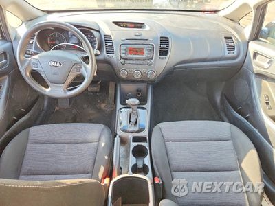Zdjęcie 8 z 12 samochodu: 2017 KIA FORTE LX VIN:3KPFK4A73HE014940 - miniatura
