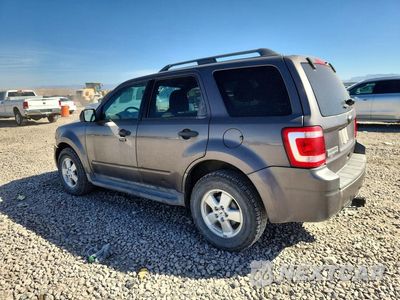 Drugie zdjęcie samochodu z przodu: 2012 FORD ESCAPE XLT VIN:1FMCU9DGXCKB81318 - miniatura