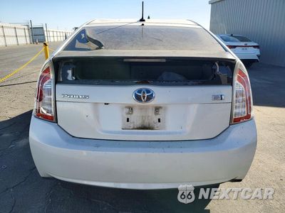 Zdjęcie 6 z 12 samochodu: 2012 TOYOTA PRIUS THREE VIN:JTDKN3DU3C5518443 - miniatura