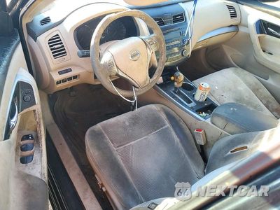 Zdjęcie 8 z 12 samochodu: 2013 NISSAN ALTIMA 2.5 VIN:1N4AL3AP6DC922033 - miniatura