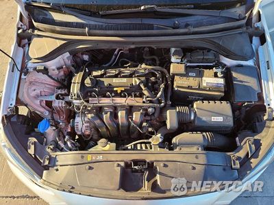 Zdjęcie 11 z 12 samochodu: 2018 HYUNDAI ELANTRA SEL VIN:5NPD84LF9JH249404 - miniatura