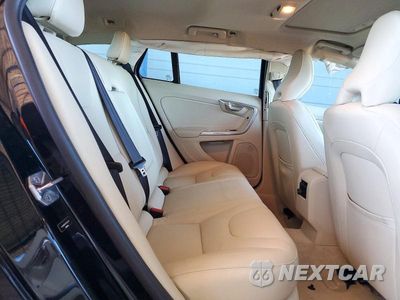 Zdjęcie 10 z 13 samochodu: 2015 VOLVO V60 PREMIER VIN:YV140MEK4F1244721 - miniatura