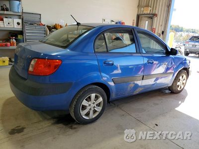 Trzecie zdjęcie samochodu z tyłu: 2008 KIA RIO BASE VIN:KNADE123586324826 - miniatura