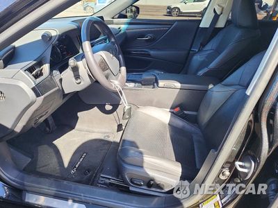 Zdjęcie 7 z 12 samochodu: 2022 LEXUS ES 300H BASE VIN:58ADA1C11NU024045 - miniatura