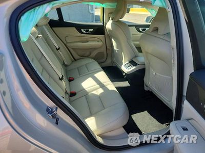 Zdjęcie 10 z 12 samochodu: 2022 VOLVO S60 B5 INSCRIPTION VIN:7JRL12TL4NG189568 - miniatura