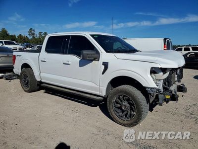 Czwarte zdjęcie samochodu z boku: 2023 FORD F150 SUPERCREW VIN:1FTEW1CP8PFD34318 - miniatura