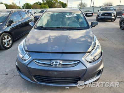 Piąte zdjęcie samochodu w środku: 2017 HYUNDAI ACCENT SE VIN:KMHCT4AE3HU182203 - miniatura