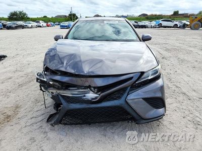 Piąte zdjęcie samochodu w środku: 2020 TOYOTA CAMRY SE VIN:4T1G11AK6LU871060 - miniatura