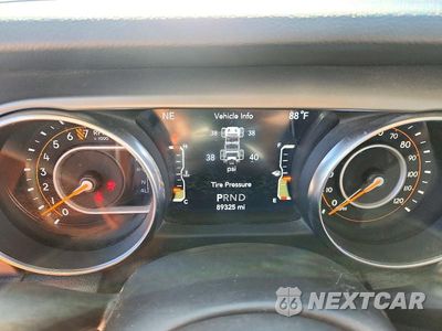 Zdjęcie 9 z 13 samochodu: 2019 JEEP WRANGLER UNLIMITED SPORT VIN:1C4HJXDGXKW507536 - miniatura