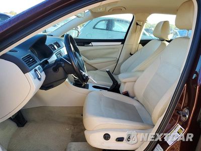 Zdjęcie 7 z 12 samochodu: 2013 VOLKSWAGEN PASSAT SE VIN:1VWBP7A36DC104645 - miniatura