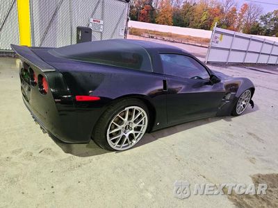 Trzecie zdjęcie samochodu z tyłu: 2008 CHEVROLET CORVETTE VIN:1G1YY26W285123986 - miniatura