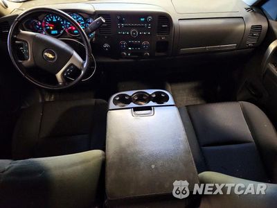 Zdjęcie 8 z 12 samochodu: 2011 CHEVROLET SILVERADO K1500 LT VIN:1GCRKSE3XBZ430746 - miniatura