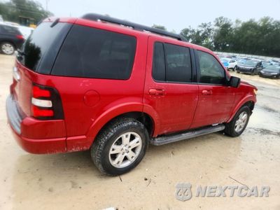 Trzecie zdjęcie samochodu z tyłu: 2010 FORD EXPLORER XLT VIN:1FMEU6DEXAUA19843 - miniatura