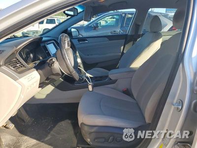Zdjęcie 7 z 12 samochodu: 2018 HYUNDAI SONATA SEL VIN:5NPE34AF4JH654592 - miniatura