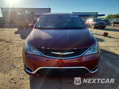 Piąte zdjęcie samochodu w środku: 2017 CHRYSLER PACIFICA TOURING L VIN:2C4RC1BG3HR677737 - miniatura