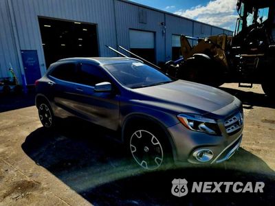 Czwarte zdjęcie samochodu z boku: 2018 MERCEDES-BENZ GLA 250 VIN:WDCTG4EB2JJ496385 - miniatura