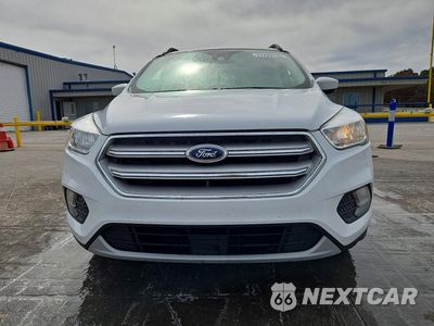Piąte zdjęcie samochodu w środku: 2018 FORD ESCAPE SE VIN:1FMCU0GDXJUC95219 - miniatura