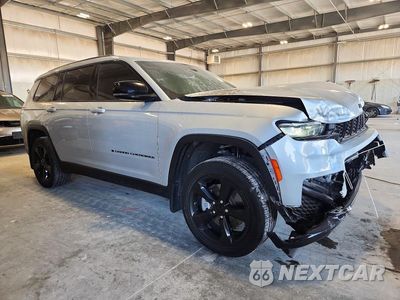 Czwarte zdjęcie samochodu z boku: 2023 JEEP GRAND CHEROKEE L LAREDO VIN:1C4RJKAG8P8736174 - miniatura