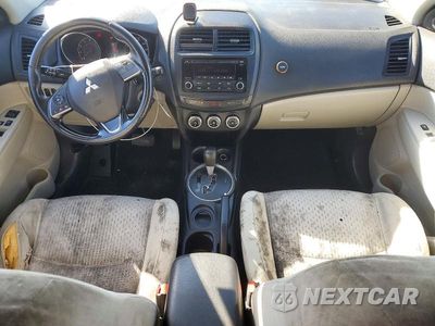 Zdjęcie 8 z 13 samochodu: 2017 MITSUBISHI OUTLANDER SPORT ES VIN:JA4AP3AU0HZ004778 - miniatura