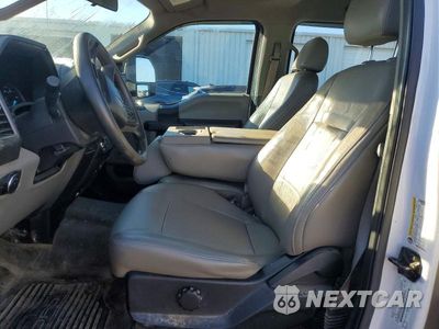 Zdjęcie 7 z 14 samochodu: 2019 FORD F350 SUPER DUTY VIN:1FT8W3DT4KEG50348 - miniatura