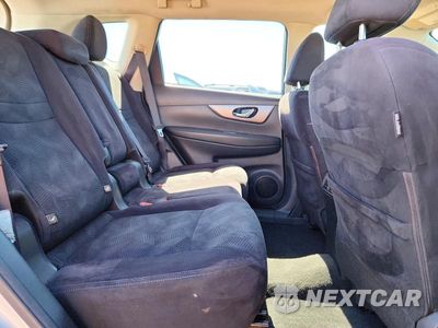 Zdjęcie 11 z 14 samochodu: 2016 NISSAN ROGUE SV VIN:JN8AT2MT6GW003508 - miniatura