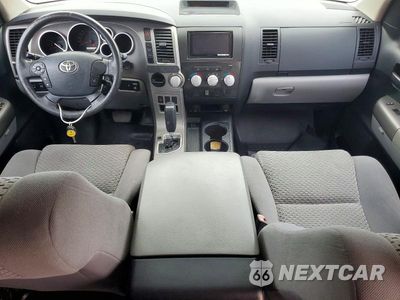 Zdjęcie 8 z 12 samochodu: 2011 TOYOTA TUNDRA CREWMAX SR5 VIN:5TFEY5F14BX108000 - miniatura