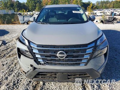 Piąte zdjęcie samochodu w środku: 2026 NISSAN ROGUE SV VIN:5N1BT3BA0TC705998 - miniatura