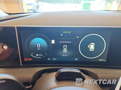Zdjęcie 9 z 13 samochodu: 2025 HYUNDAI TUCSON LIMITED VIN:5NMJECDE3SH574690 - miniatura