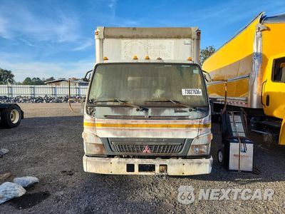 Piąte zdjęcie samochodu w środku: 2005 MITSUBISHI FE649 BOX TRUCK VIN:JL6BBH1S35K005889 - miniatura