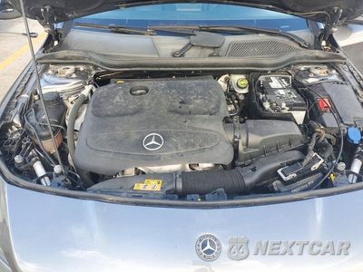 Zdjęcie 11 z 12 samochodu: 2018 MERCEDES-BENZ CLA 250 4MATIC VIN:WDDSJ4GB2JN598333 - miniatura