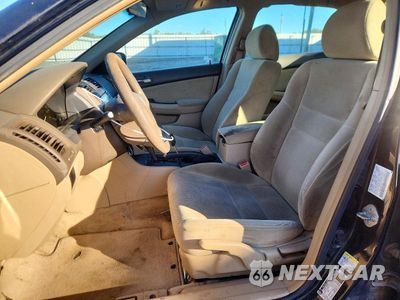 Zdjęcie 7 z 12 samochodu: 2006 HONDA ACCORD LX VIN:1HGCM56486A000681 - miniatura