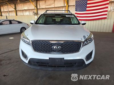 Piąte zdjęcie samochodu w środku: 2016 KIA SORENTO LX V6 VIN:5XYPGDA5XGG132019 - miniatura