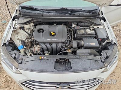 Zdjęcie 11 z 12 samochodu: 2018 HYUNDAI ELANTRA SEL VIN:5NPD84LFXJH220624 - miniatura