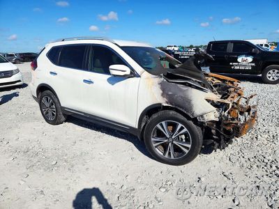 Czwarte zdjęcie samochodu z boku: 2018 NISSAN ROGUE SL VIN:5N1AT2MT7JC841482 - miniatura