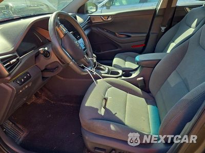 Zdjęcie 7 z 12 samochodu: 2022 HYUNDAI IONIQ SE VIN:KMHC75LCXNU268514 - miniatura