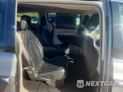 Zdjęcie 11 z 13 samochodu: 2019 CHRYSLER PACIFICA TOURING L VIN:2C4RC1BG3KR685392 - miniatura