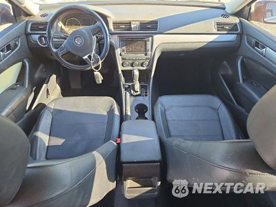 Zdjęcie 8 z 13 samochodu: 2015 VOLKSWAGEN PASSAT S VIN:1VWAT7A39FC104312 - miniatura