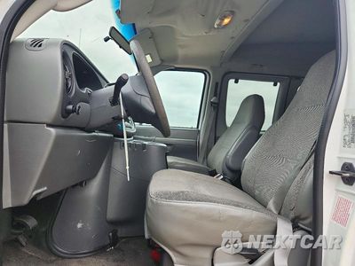 Zdjęcie 7 z 13 samochodu: 2003 FORD ECONOLINE E350 SUPER DUTY WAGON VIN:1FBSS31L33HA20850 - miniatura