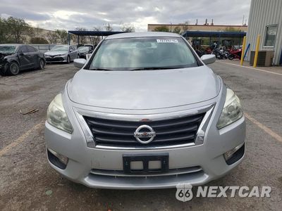 Piąte zdjęcie samochodu w środku: 2015 NISSAN ALTIMA 2.5 S VIN:1N4AL3AP4FC186146 - miniatura