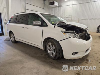 Czwarte zdjęcie samochodu z boku: 2011 TOYOTA SIENNA LE VIN:5TDKK3DC7BS134111 - miniatura
