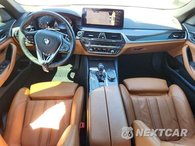 Zdjęcie 8 z 12 samochodu: 2021 BMW 540 I VIN:WBA53BJ0XMWW88810 - miniatura