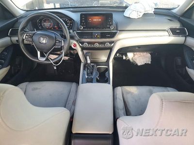 Zdjęcie 8 z 12 samochodu: 2019 HONDA ACCORD LX VIN:1HGCV1F1XKA007590 - miniatura