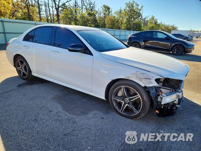 Czwarte zdjęcie samochodu z boku: 2018 MERCEDES-BENZ E 300 4MATIC VIN:WDDZF4KB8JA298861 - miniatura