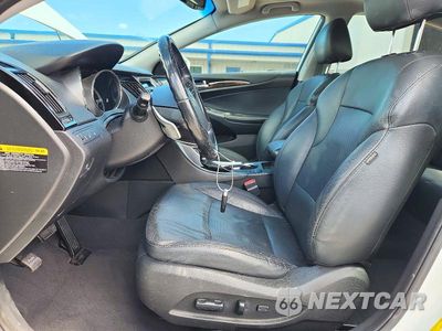 Zdjęcie 7 z 13 samochodu: 2014 HYUNDAI SONATA LIMITED 2.0T VIN:5NPEC4ABXEH836896 - miniatura