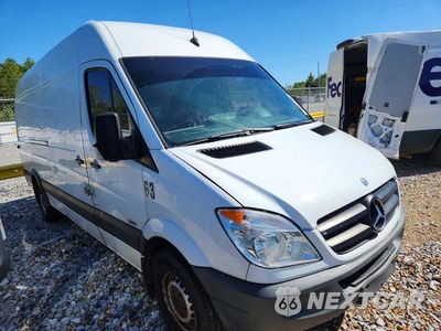 Czwarte zdjęcie samochodu z boku: 2013 MERCEDES-BENZ SPRINTER 2500 DELIVERY VAN VIN:WD3PE8CC0D5796806 - miniatura